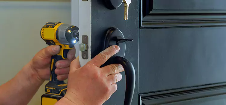 Locksmith Emergency Service Lakeville